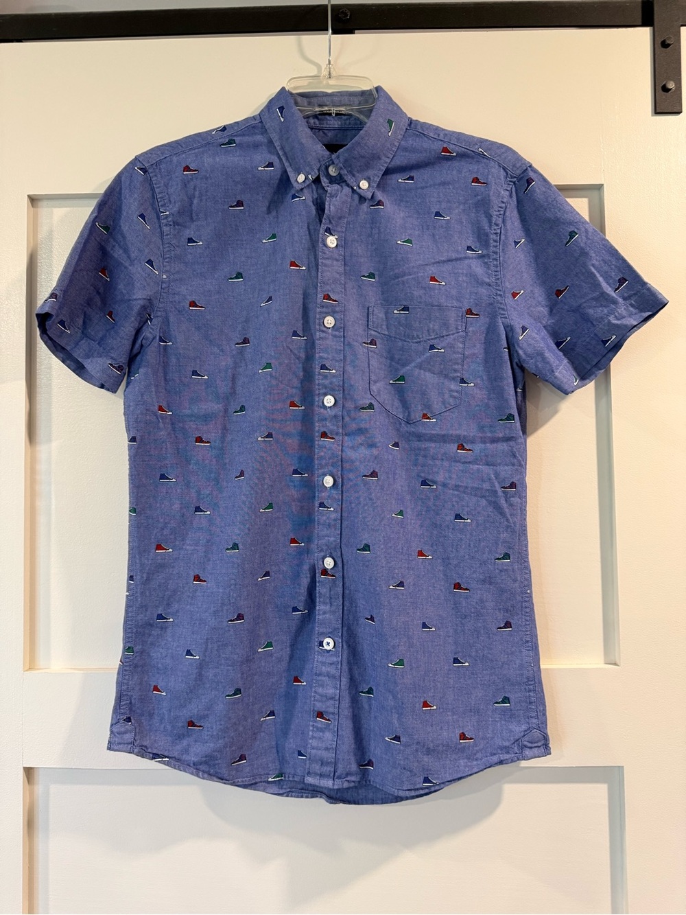 American Eagle Men's Short-Sleeve Button-Down Shirt in Blue with Micro Print